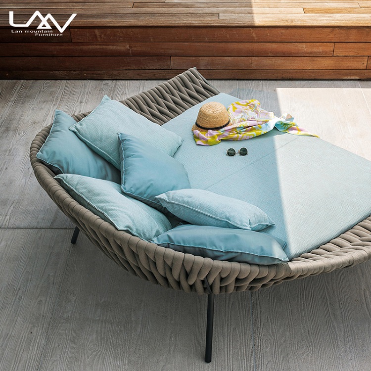 Lettino da Giardino Moderno in - Outdoor Daybed Sofa recensione e prezzo